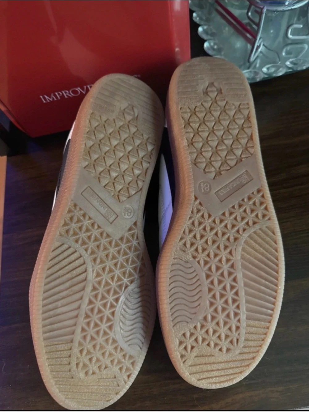 Woman White and Black Casual Sneakers with Gum Sole